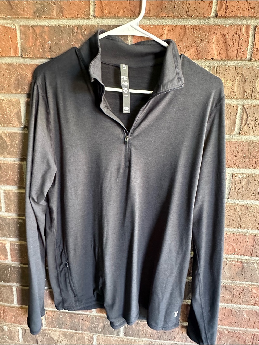 Vuori Men's Long-Sleeve Half-Zip Pullover - Black